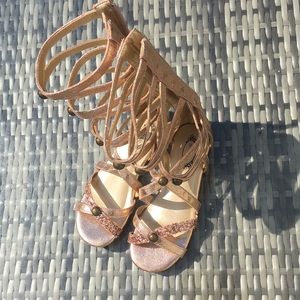 Joyfolie NWT rose gold gladiator sandals